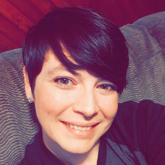 Meet your Posher, Crystal - Picture 1 of 1